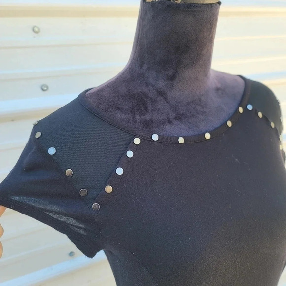 Rock & Republic Studded Womens S Scoop Neck Shirt Black Mesh Inserts - Picture 2 of 10